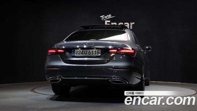 Mercedes-Benz E-Class E450 4MATIC Exclusive