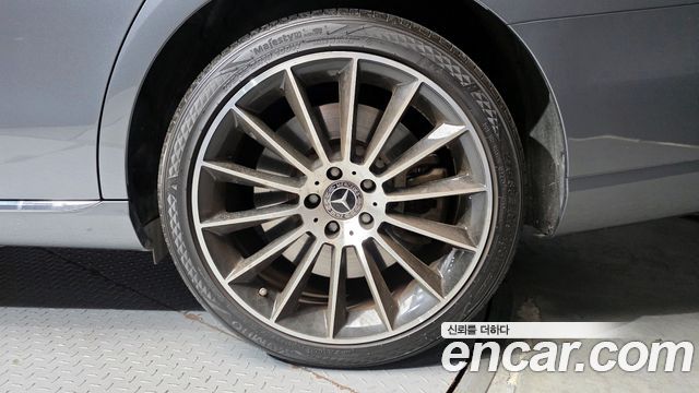 Mercedes-Benz E-Class E450 4MATIC Exclusive