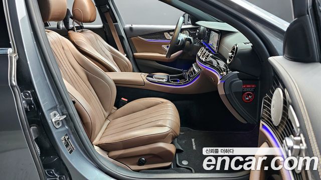 Mercedes-Benz E-Class E450 4MATIC Exclusive