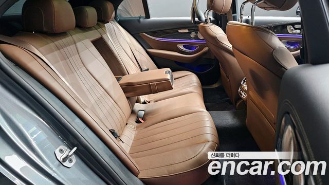 Mercedes-Benz E-Class E450 4MATIC Exclusive