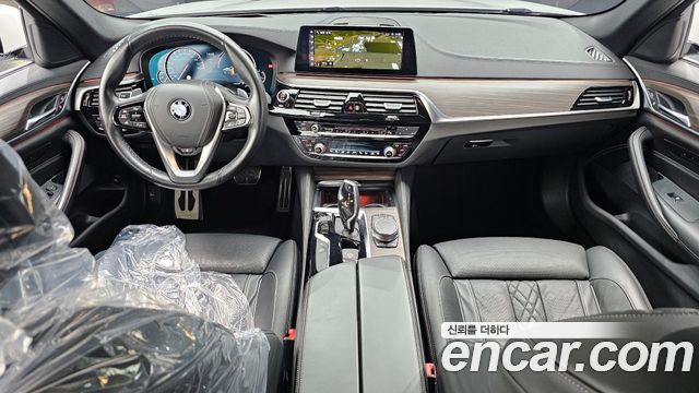 BMW 5-Series 530i xDrive M Sport Package Plus