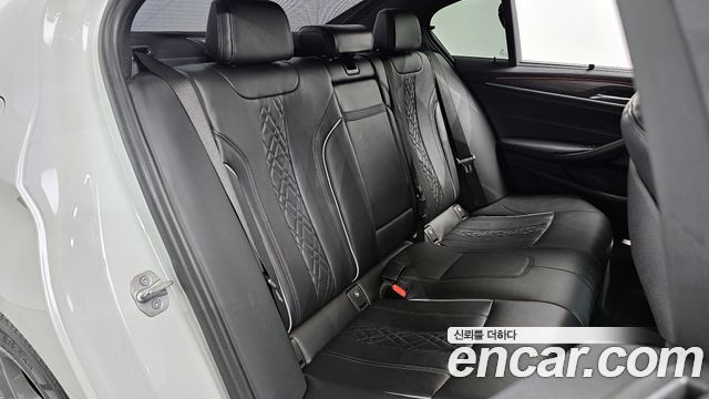 BMW 5-Series 530i xDrive M Sport Package Plus