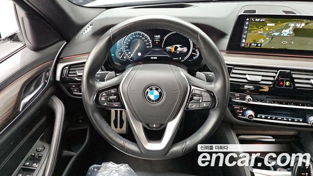 BMW 5-Series 530i xDrive M Sport Package Plus