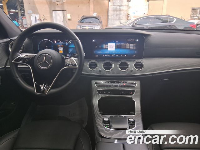 Mercedes-Benz E-Class E350 4MATIC Avantgarde