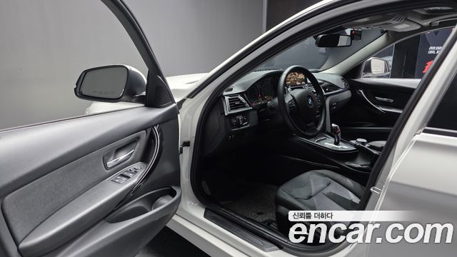 BMW 3-Series 320d