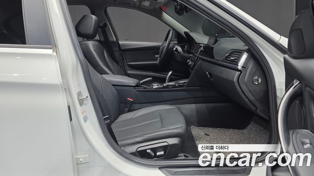 BMW 3-Series 320d