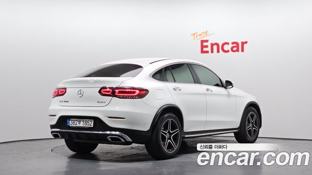 Mercedes-Benz GLC-Class GCL300 4MATIC Coupe