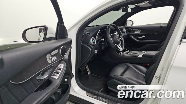 Mercedes-Benz GLC-Class GCL300 4MATIC Coupe