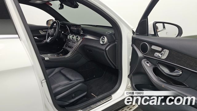 Mercedes-Benz GLC-Class GCL300 4MATIC Coupe