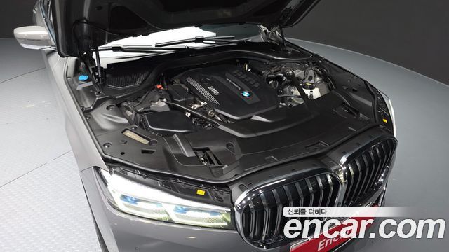 BMW 7Series (G11) 740d xDrive Design Pure Excellence