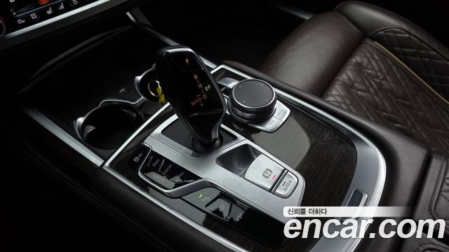 BMW 7Series (G11) 740d xDrive Design Pure Excellence