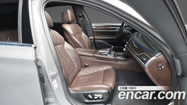BMW 7Series (G11) 740d xDrive Design Pure Excellence