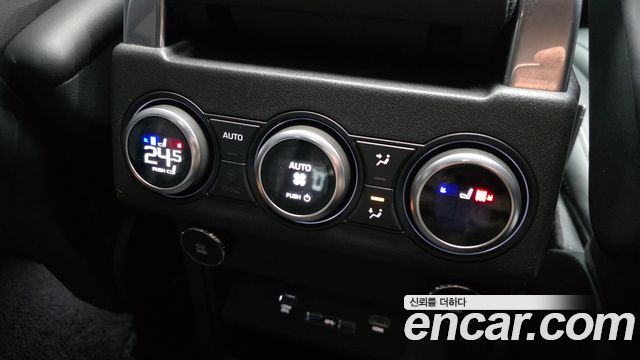 Land Rover Discovery 3.0 TD6 HSE Luxury