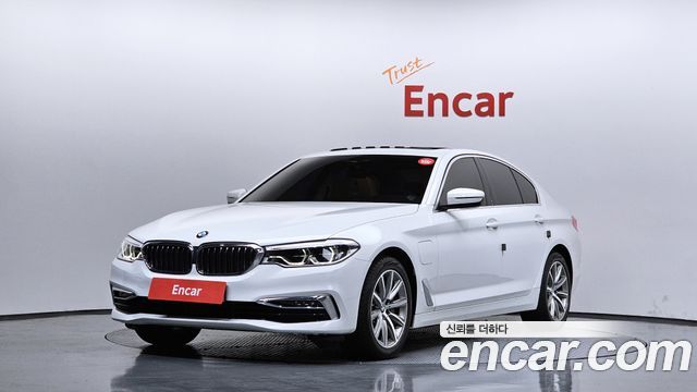 BMW 5-Series 530e Luxury