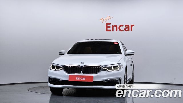 BMW 5-Series 530e Luxury