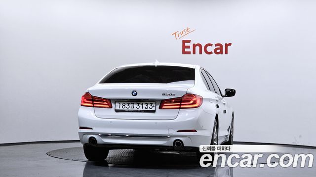 BMW 5-Series 530e Luxury