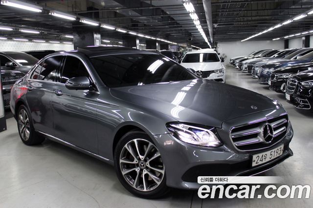 Mercedes-Benz E-Class E300 4MATIC Avnatgarde