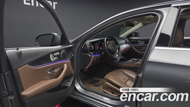 Mercedes-Benz E-Class E220d Avantgarde
