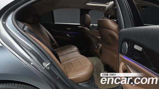 Mercedes-Benz E-Class E220d Avantgarde