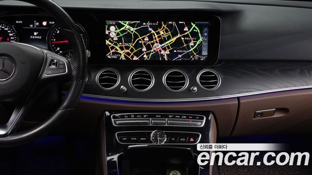 Mercedes-Benz E-Class E220d Avantgarde