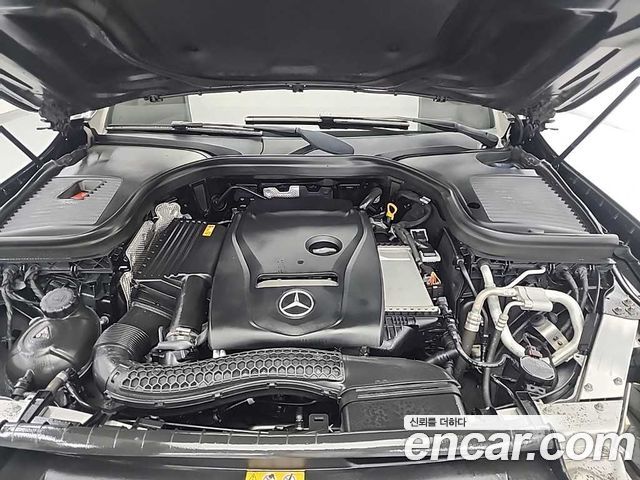 Mercedes-Benz GLC-Class GCL300 4MATIC Coupe