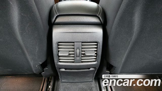 Mercedes-Benz GLA-Class GLA220