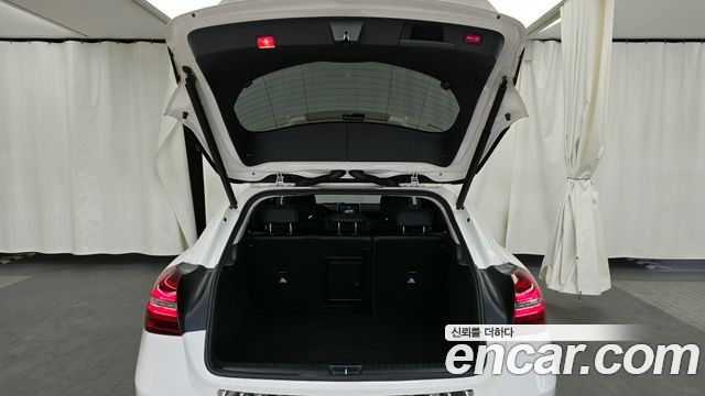 Mercedes-Benz GLA-Class GLA220
