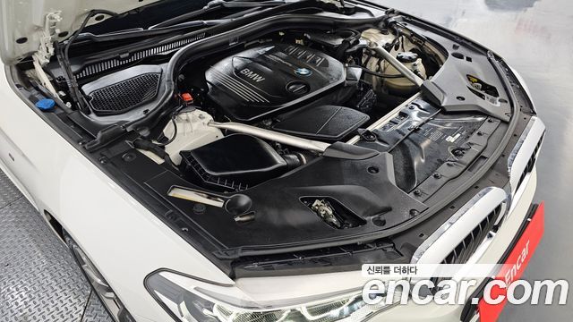 BMW 5-Series 520d M Sport Package Plus