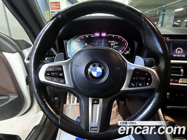 BMW 4-Series 420i M Sport Convertible