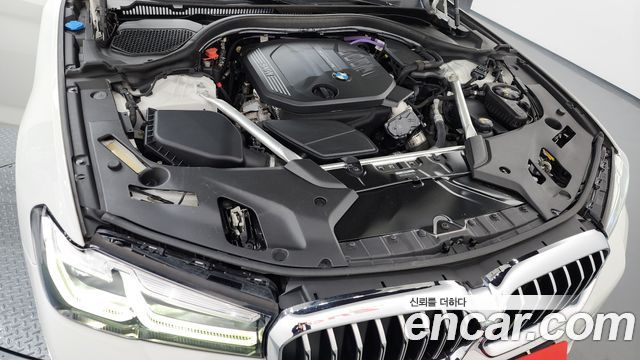 BMW 5-Series 523d M Sport