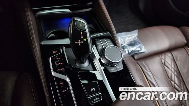 BMW 5-Series 523d M Sport