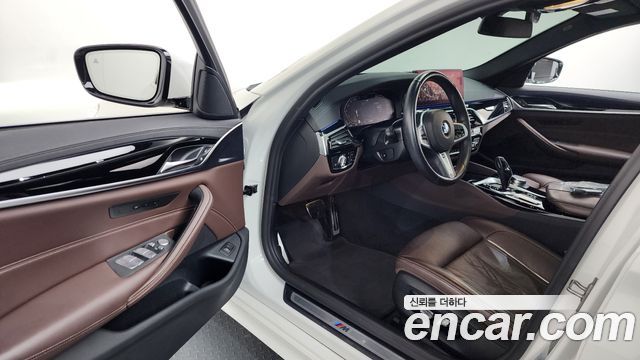 BMW 5-Series 523d M Sport