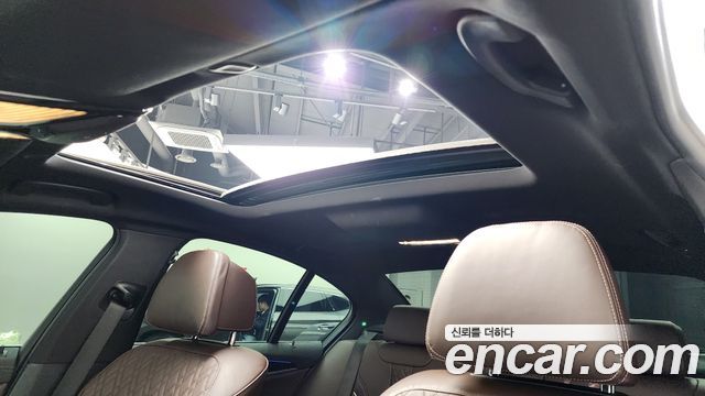 BMW 5-Series 523d M Sport