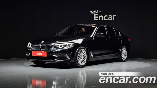 BMW 5-Series 520i Luxury