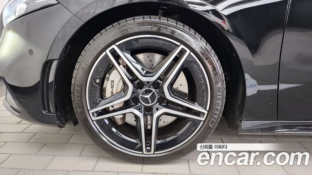 Mercedes-Benz A-Class AMG A35 4MATIC Sedan