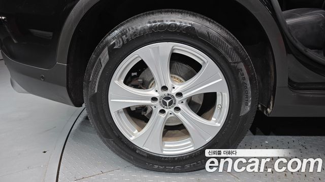Mercedes-Benz GLC-Class GLC220 d 4MATIC
