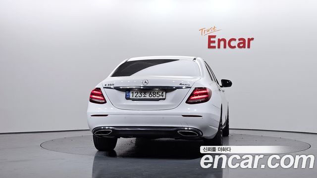 Mercedes-Benz E-Class E200 Avantgarde