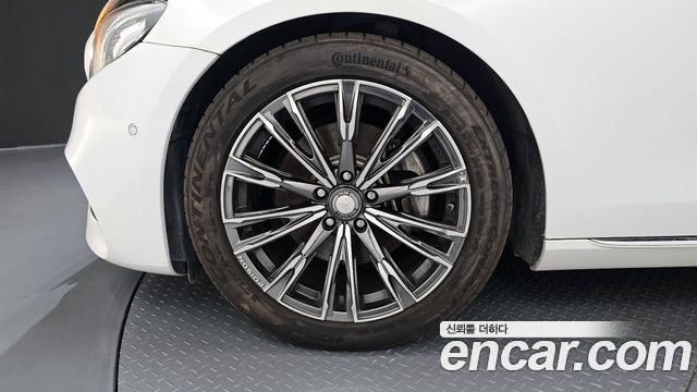 Mercedes-Benz E-Class E200 Avantgarde