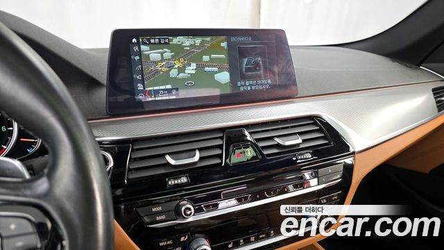 BMW 5-Series 530i xDrive M Sport Package
