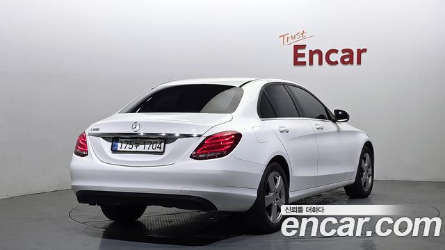 Mercedes-Benz C-Class C200