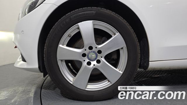 Mercedes-Benz C-Class C200