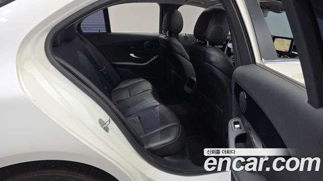 Mercedes-Benz C-Class C200