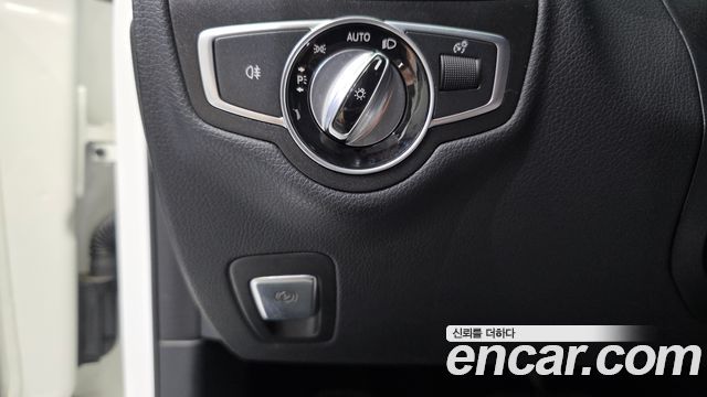 Mercedes-Benz C-Class C200