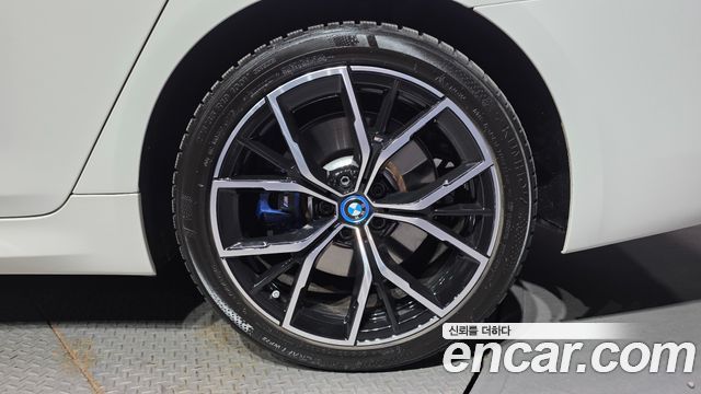 BMW 5-Series 530e M Sport