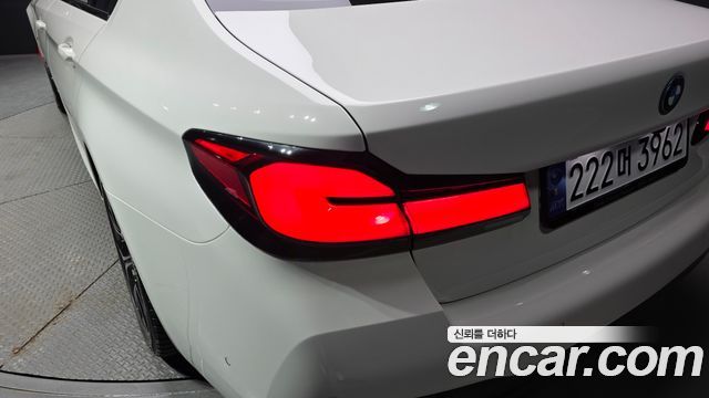 BMW 5-Series 530e M Sport
