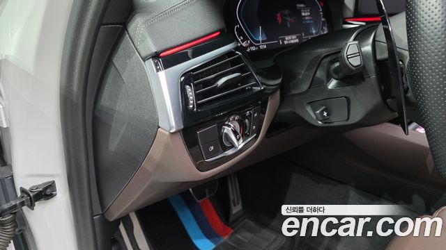 BMW 5-Series 530e M Sport