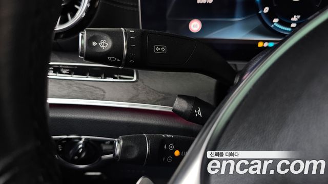 Mercedes-Benz E-Class E220d Coupe