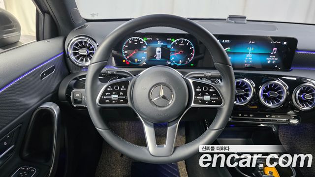 Mercedes-Benz A-Class A220 Hatchback