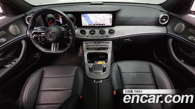 Mercedes-Benz E-Class E350 4MATIC AMG Line