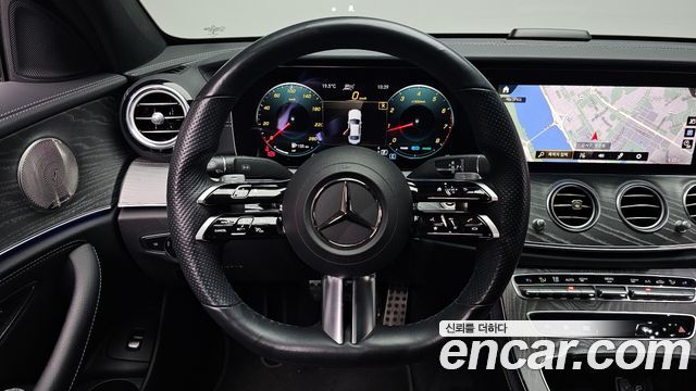 Mercedes-Benz E-Class E350 4MATIC AMG Line